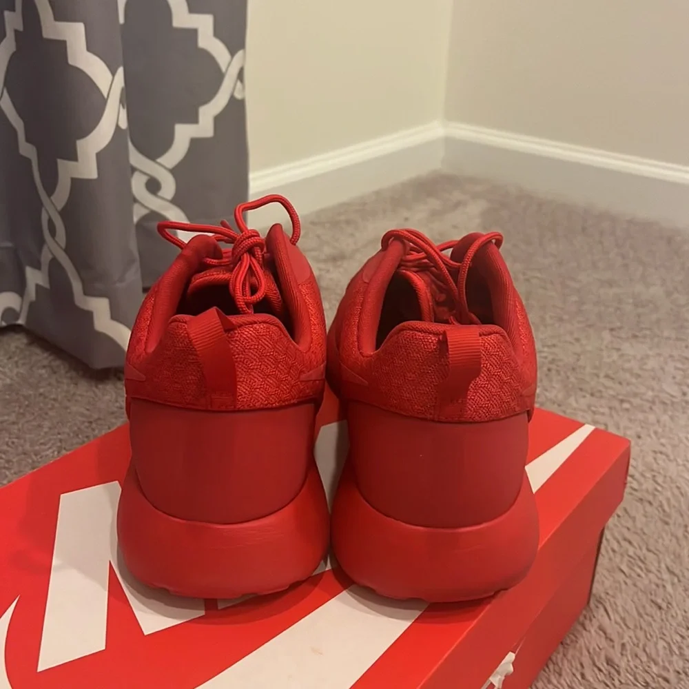 Nike Rosherun Roshe One HYP Shoes Sneakers new Red October 636220 660 Mens Sz 13